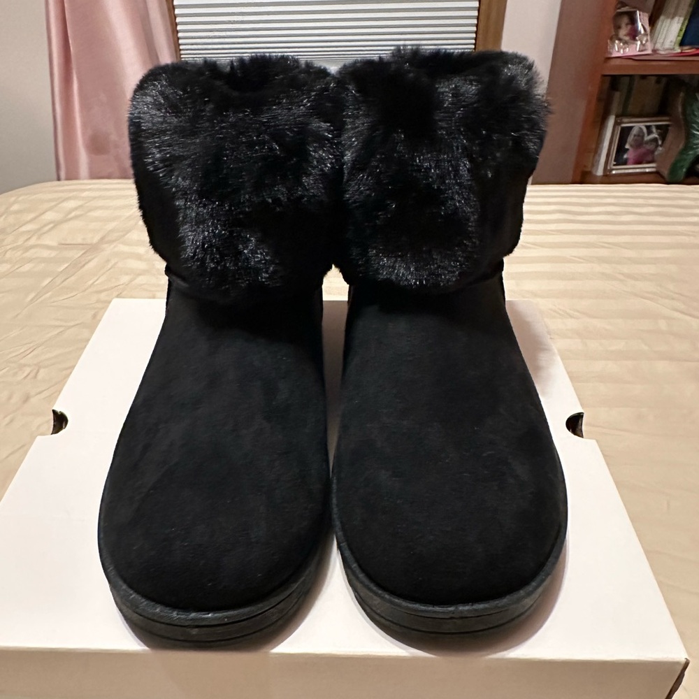 Women's Black Fur-Lined Ankle Boots size 10
